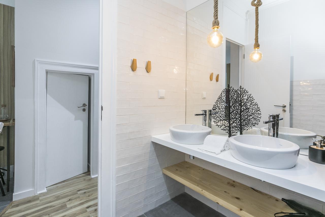 Lxway Apartments Travessa Da Peixeira Lisbona Esterno foto