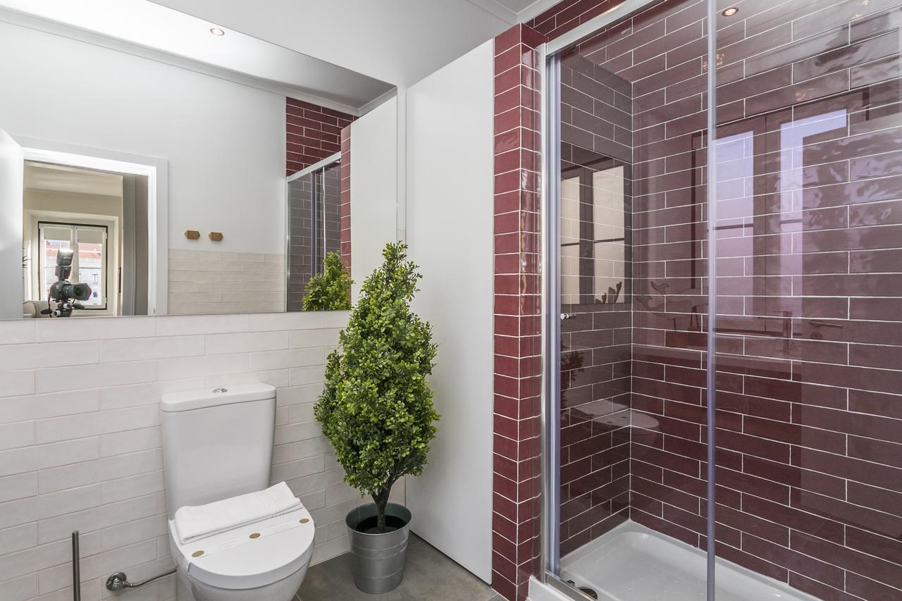 Lxway Apartments Travessa Da Peixeira Lisbona Esterno foto